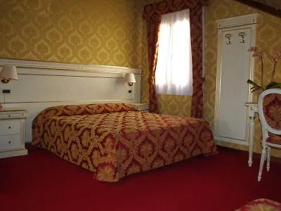 Casa Arte بيت ضيافة البندقية